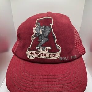 Vintage 1980’s Alabama Crimson Tide Retro Logo Trucker Hat
